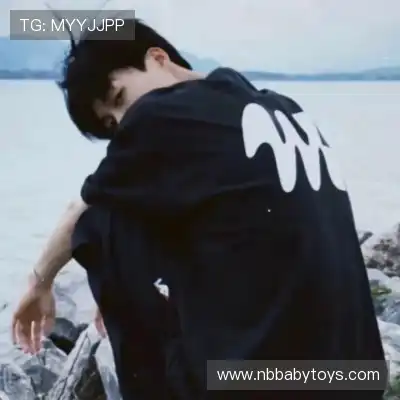 滑凤默 滑凤默